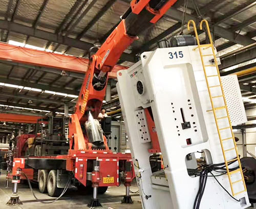 虎门镇提升工作效率，选择优质折臂吊租赁服务