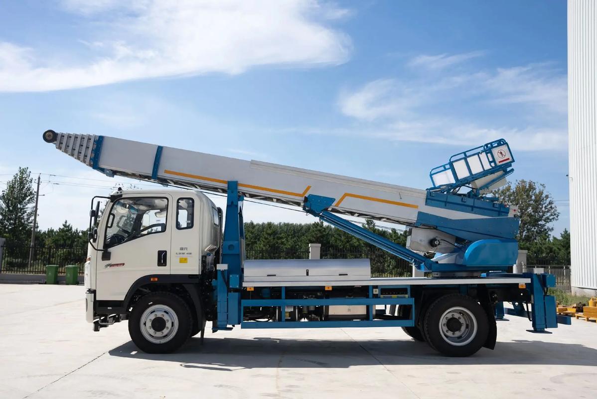 虎门镇云梯上料车租赁费用